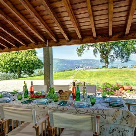 Sleeps 9 Pool Wifi Villa Gondufe